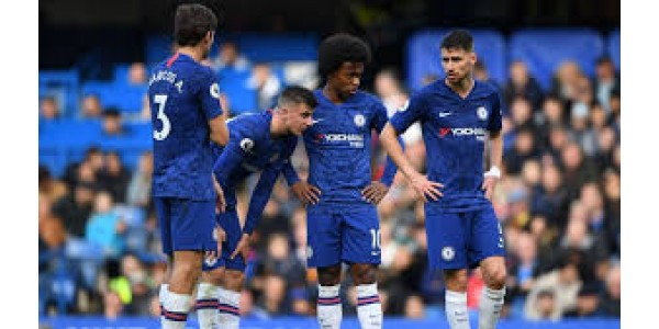 Chelsea wygrywa pięć gier